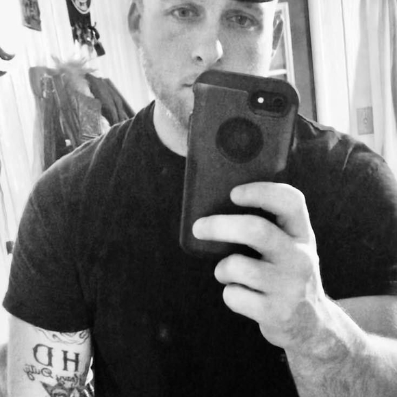 Meet your Posher, Kevin - Picture 1 of 1